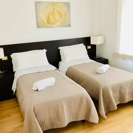 Taj Luxury Affittacamere Mestre